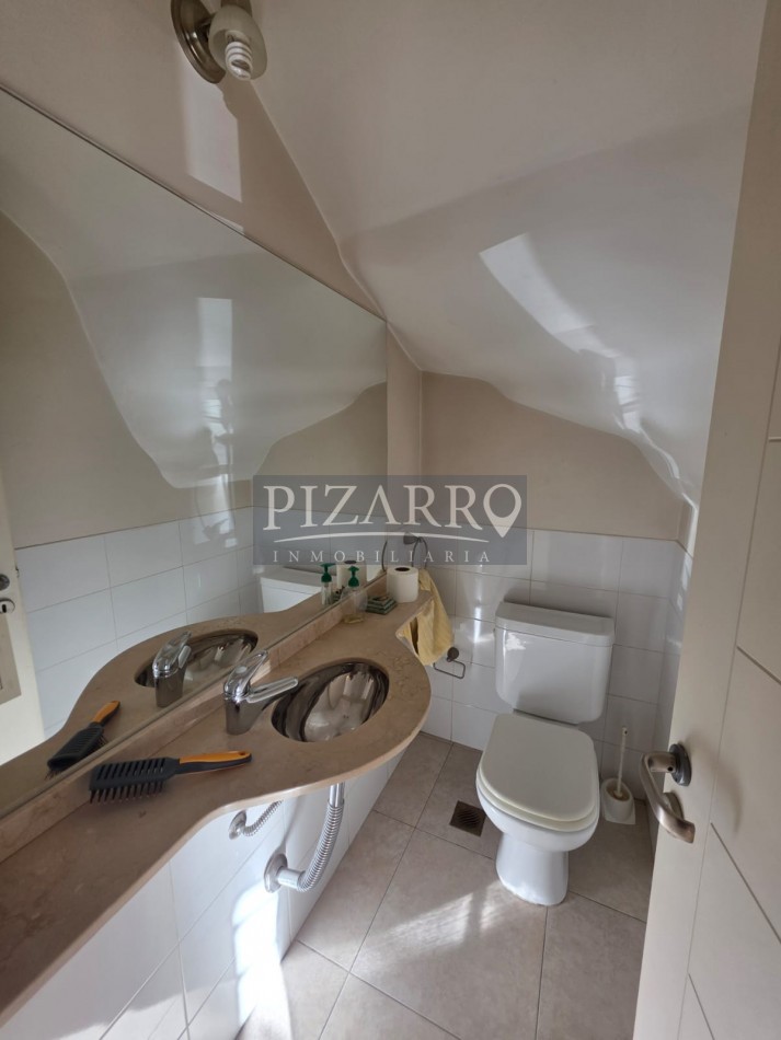 Duplex 3 dorm - Garage - Patio con parrilla - Excelente ubicacion.