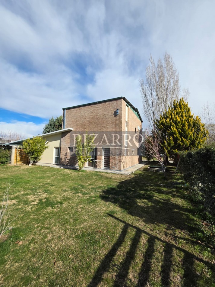 Casa en Barrio Privado La Zagala