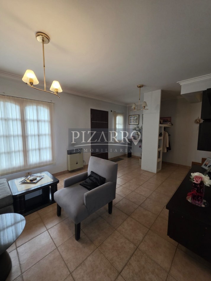 Venta Casa 3 Dormitorios con Jardin y Quincho | Rio Diamante 800 