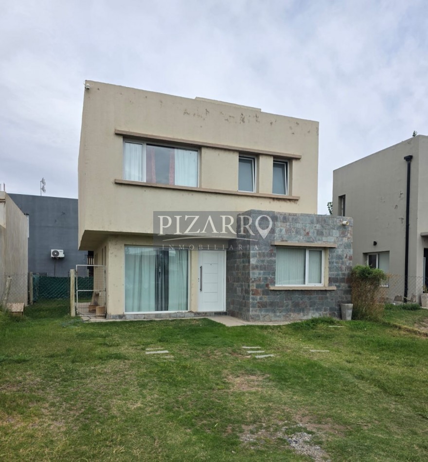 Duplex 4 Dormitorios - Barrio La Peregrina