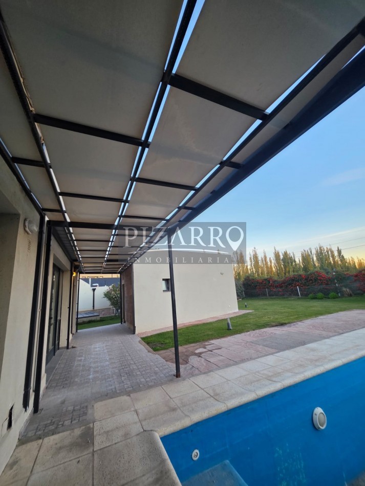 Venta Casa 4 dorm. Comahue Golf Club Neuquen - APTA CREDITO