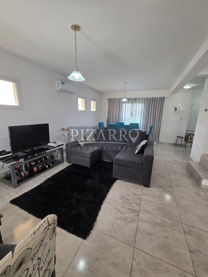 Duplex 4 Dormitorios - Barrio La Peregrina