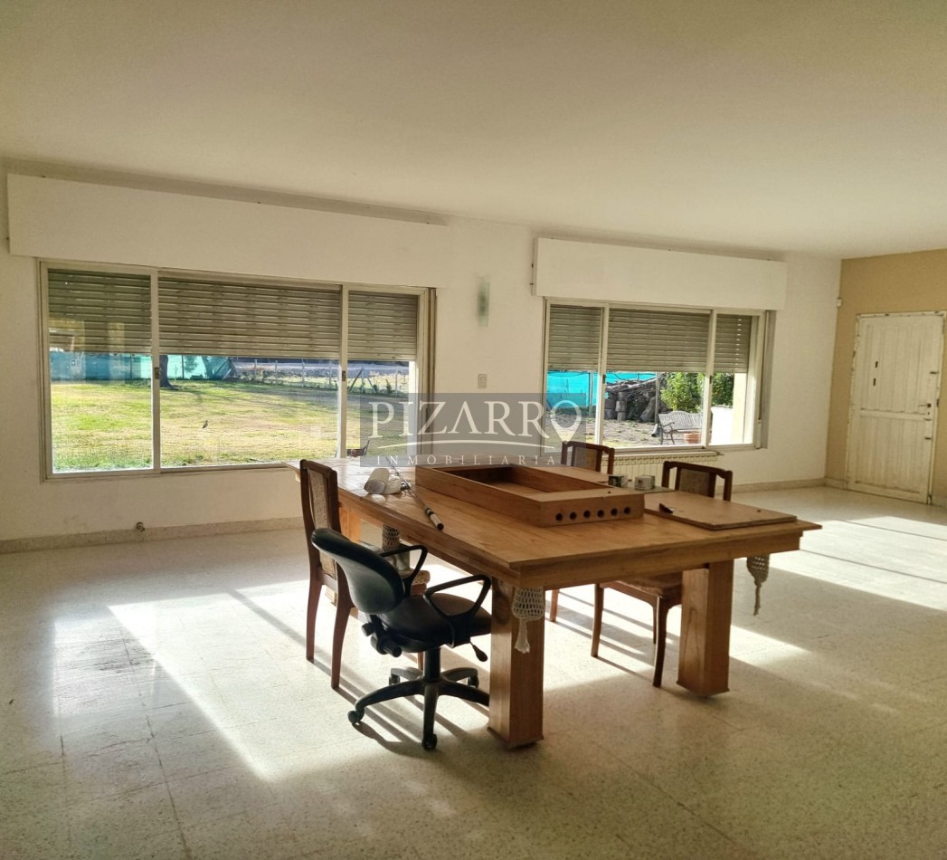 Alquiler Casa Una Planta en B° Privado El Vergel