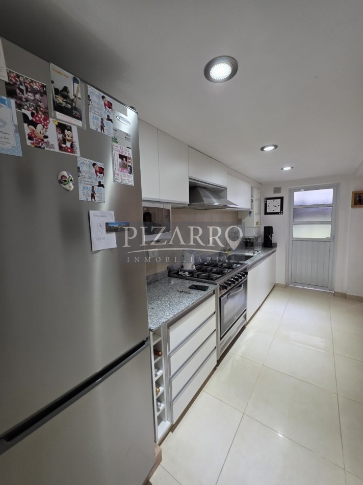 Duplex tres Dormitorios Barrio Naturaleza La Peregrina