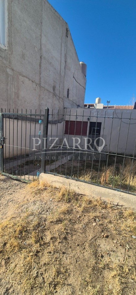 Venta Casa a Restaurar, Rio Agrio al 100