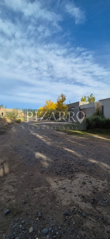 Venta Lotes en Barrio El Vergel (entre Neuquen y Centenario)