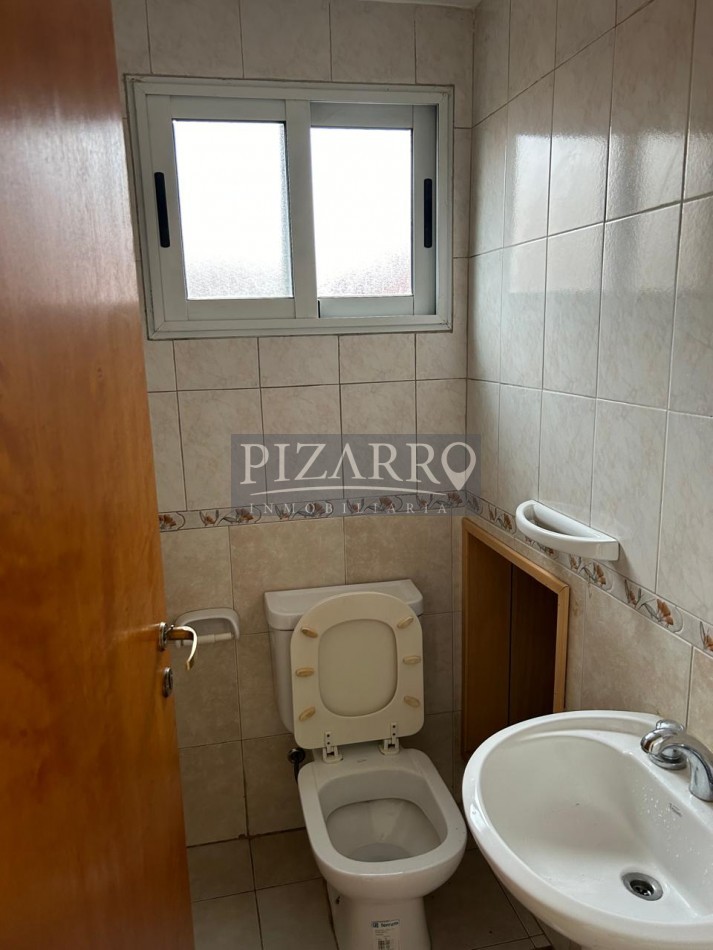 Duplex 2 Dorm. - Patio y Cochera | Catriel Al 200
