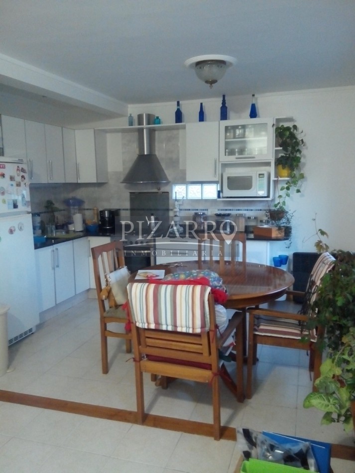 Venta Departamento un dormitorio con cochera, Barrio Canal V.