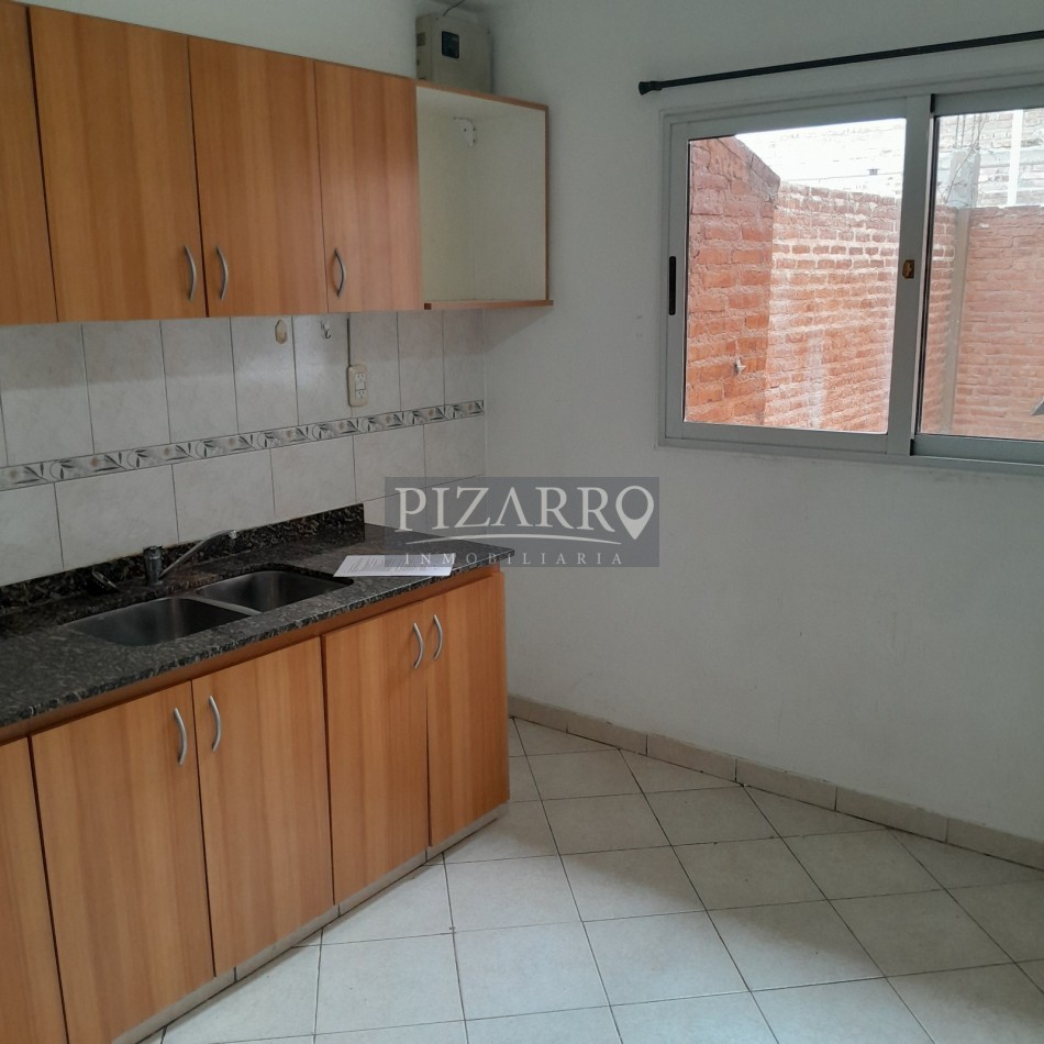 Duplex 2 Dorm. - Patio y Cochera | Catriel Al 200