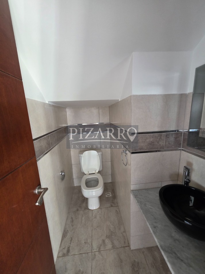 Duplex 4 Dormitorios - Barrio La Peregrina