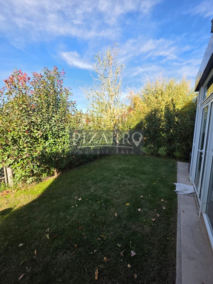 Duplex tres Dormitorios Barrio Naturaleza La Peregrina