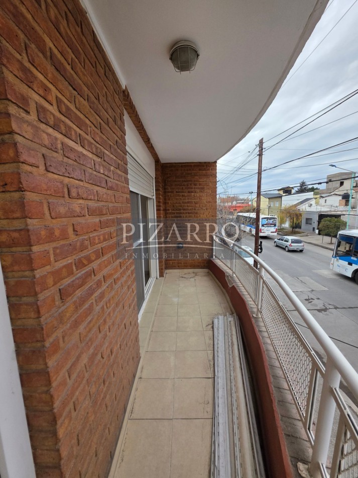 Alquiler Duplex 3 Dorm. - Patio y Cochera | Catriel Al 200