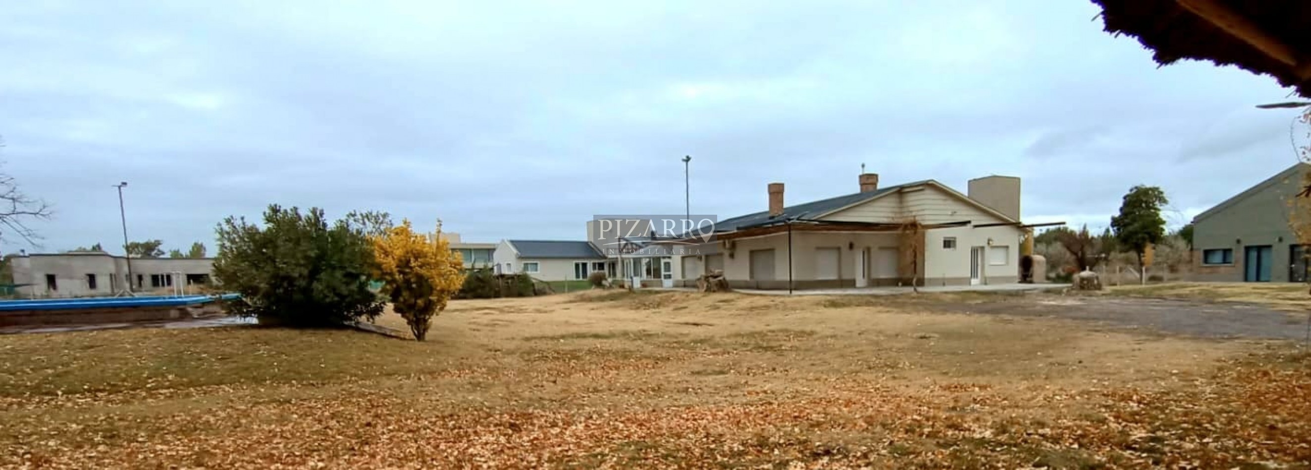 Alquiler Casa Una Planta en B° Privado El Vergel