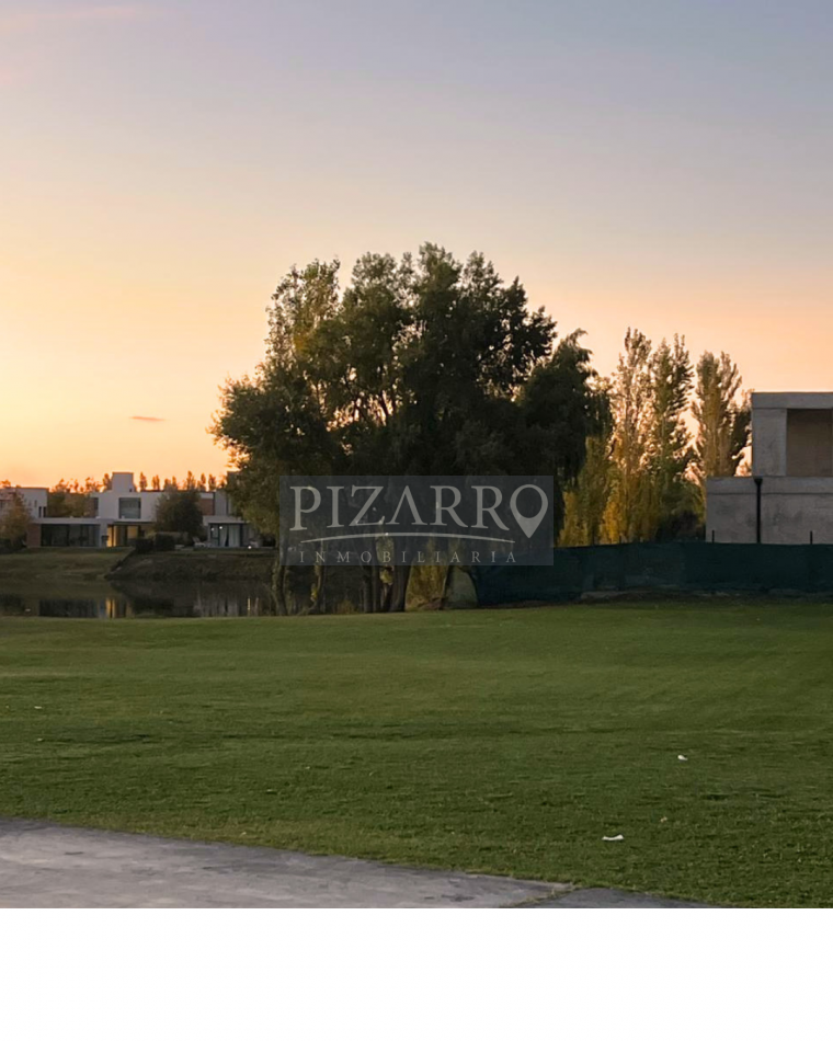 Duplex 4 Dormitorios - Barrio La Peregrina