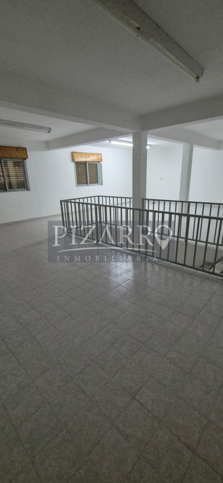 Venta Local Comercial con deposito y casa