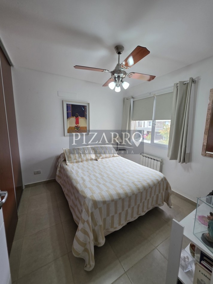 Duplex tres Dormitorios Barrio Naturaleza La Peregrina