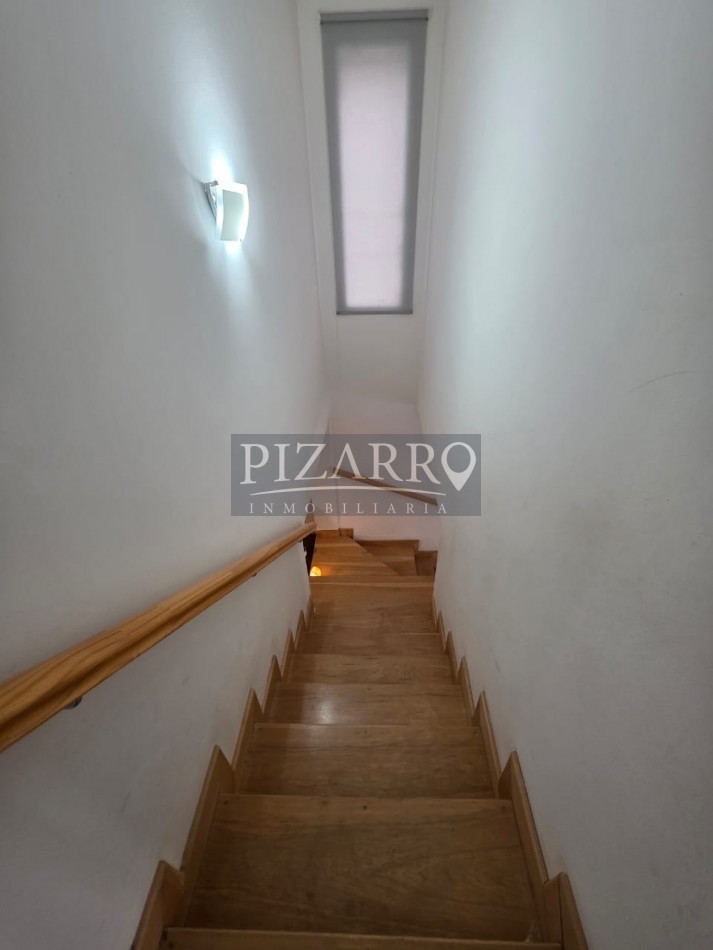 Duplex tres Dormitorios Barrio Naturaleza La Peregrina