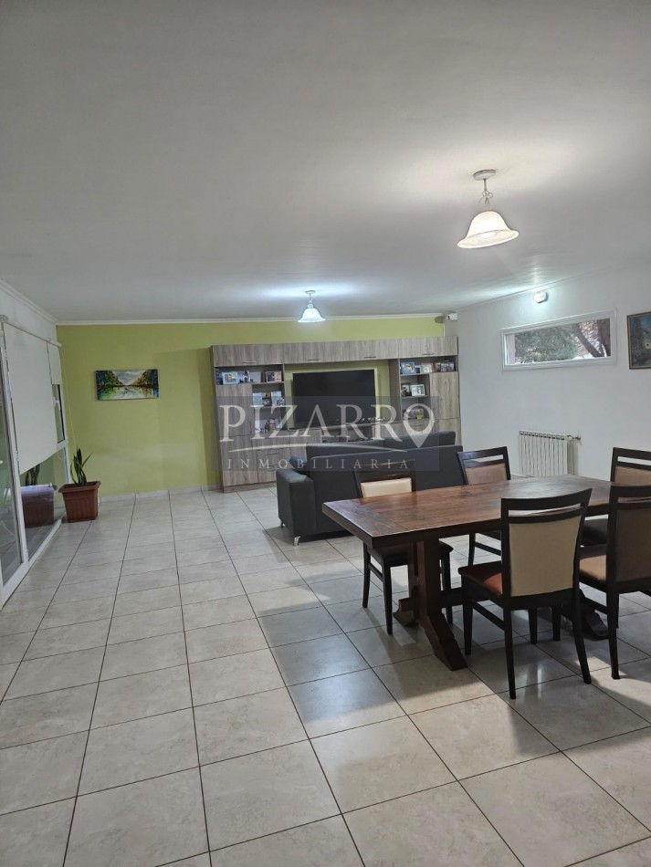 Casa en Barrio Privado La Zagala