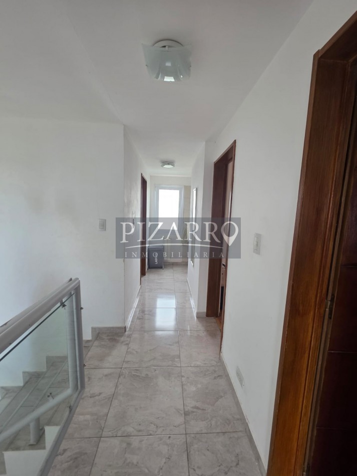 Duplex 4 Dormitorios - Barrio La Peregrina