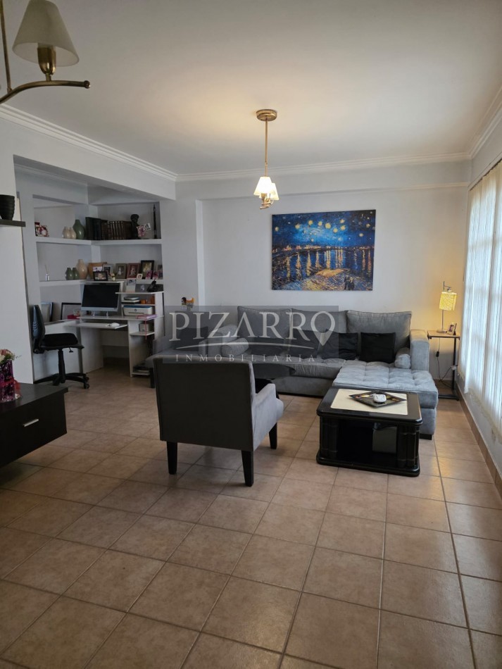 Venta Casa 3 Dormitorios con Jardin y Quincho | Rio Diamante 800 