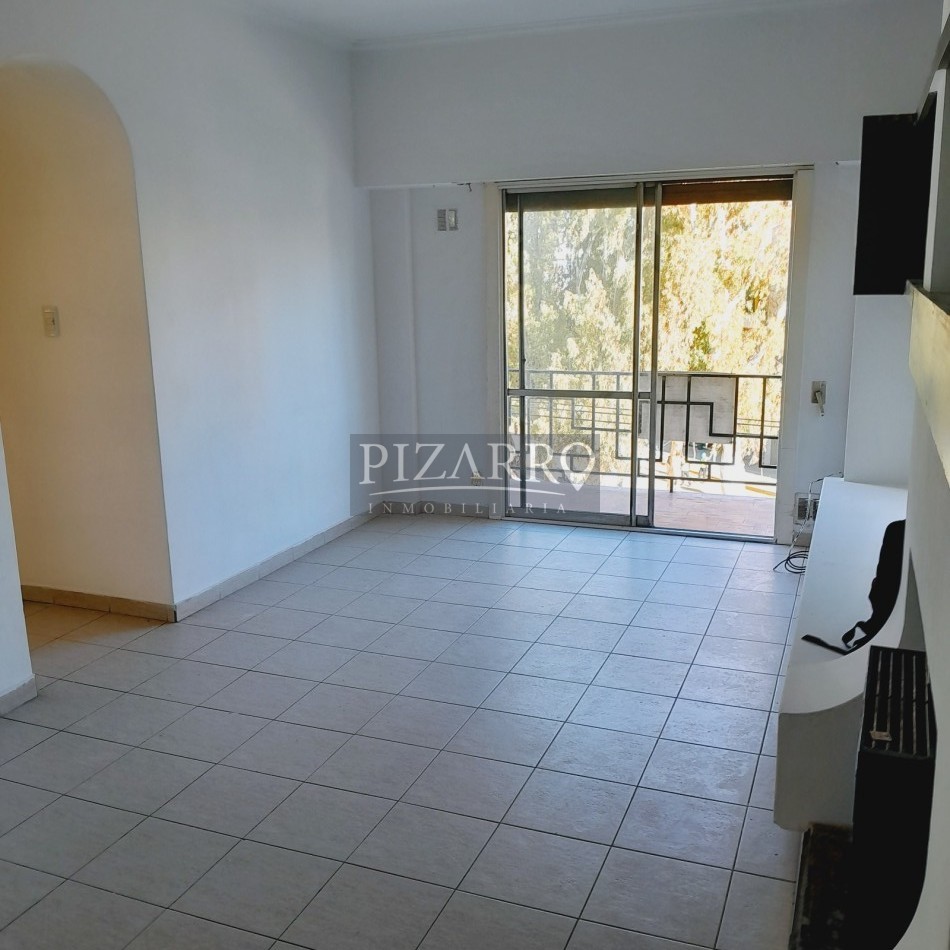 Venta Dpto. Centrico un dorm. con balcon