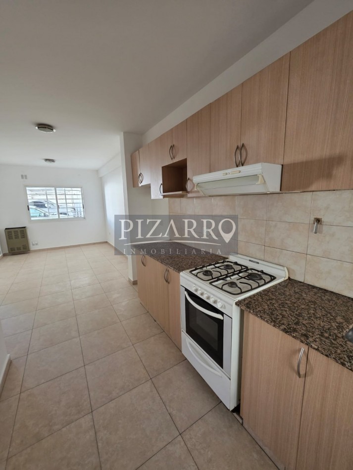 Departamento de un dormitorio - calle Roca 1856.