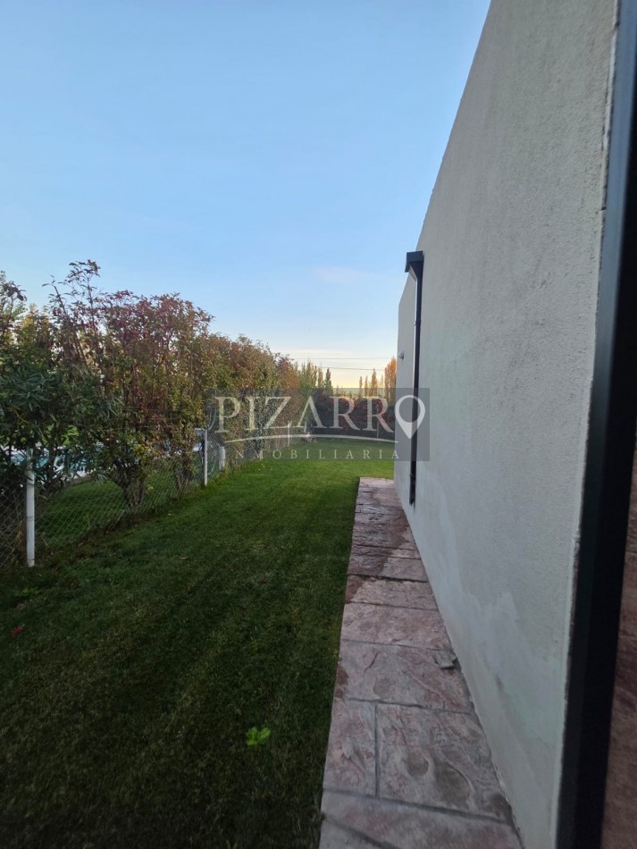 Venta Casa 4 dorm. Comahue Golf Club Neuquen - APTA CREDITO