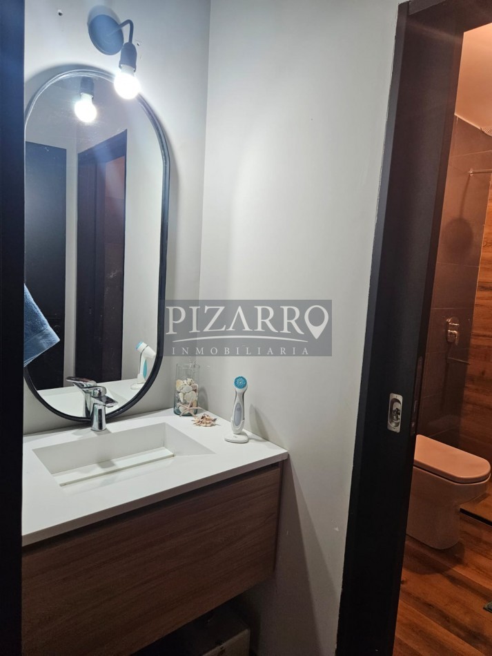 Duplex de 2 dormitorios + escritorio en B° La Peregrina