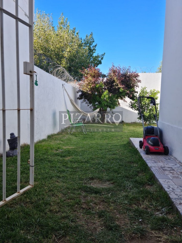 Venta Duplex 3 Dorm. B° Altos de Limay