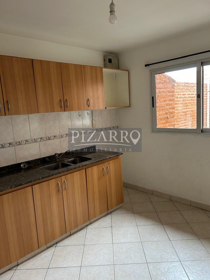 Duplex 2 Dorm. - Patio y Cochera | Catriel Al 200