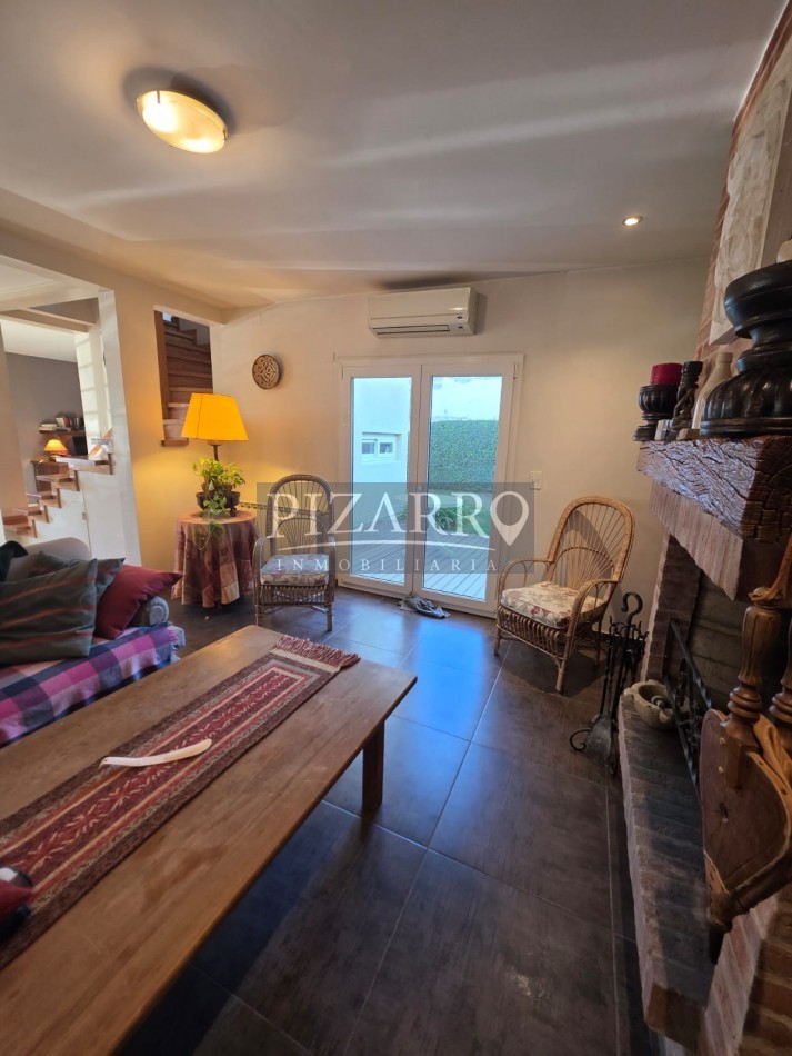 Duplex 3 dorm - Garage - Patio con parrilla - Excelente ubicacion.