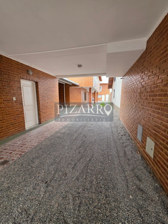 Alquiler Duplex 3 Dorm. - Patio y Cochera | Catriel Al 200