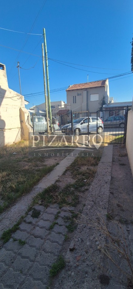 Venta Casa a Restaurar, Rio Agrio al 100