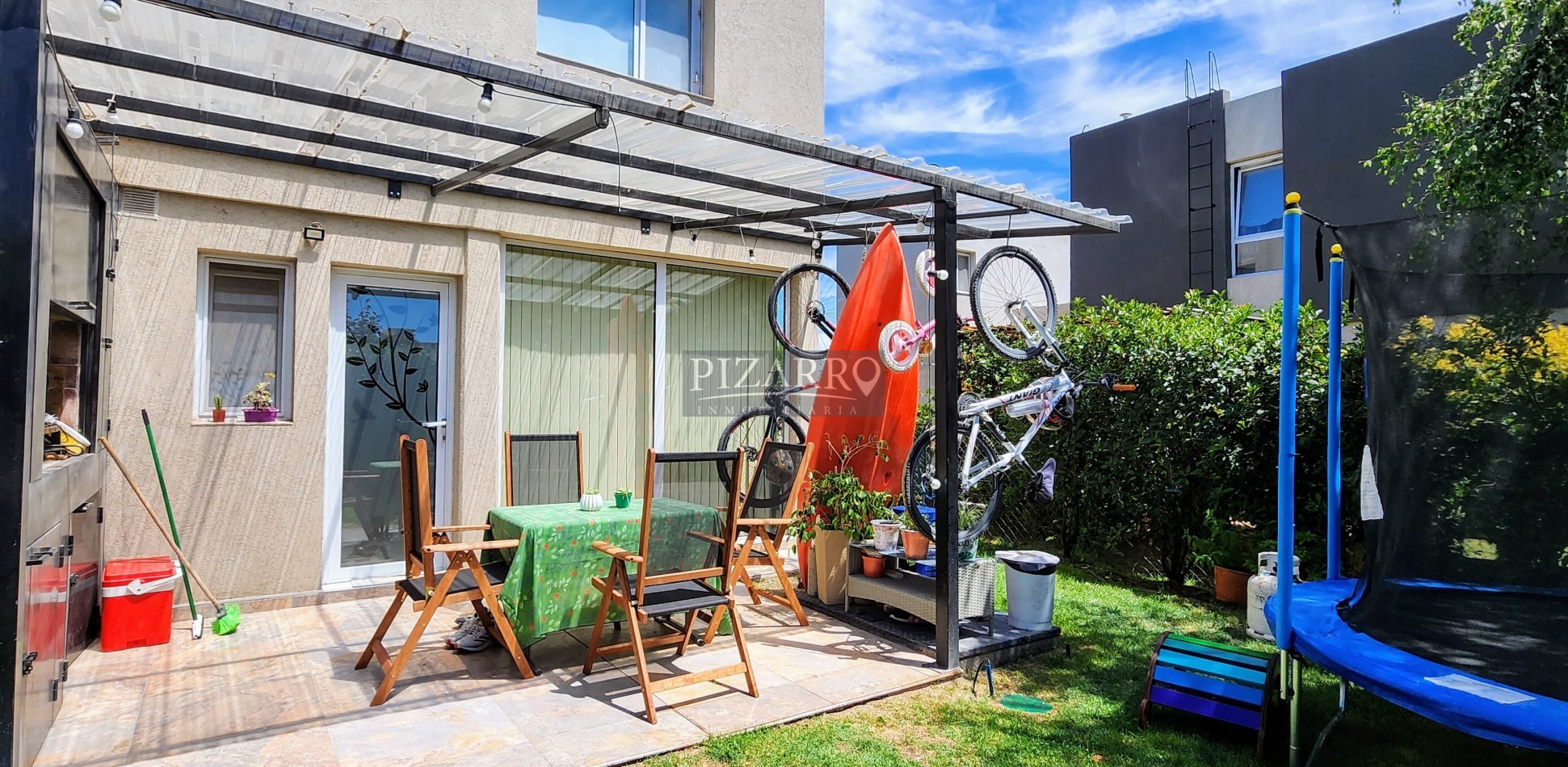 Hermoso duplex Barrio Cerrado La Peregrina 