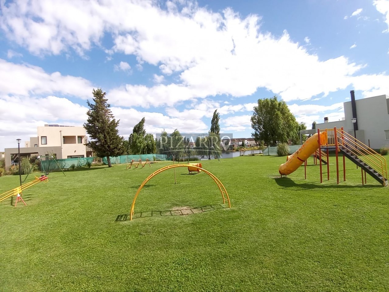 Alquiler duplex 2 Dorm. - B° La Peregrina