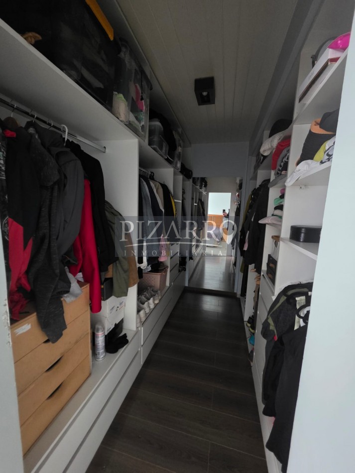 Alquiler Casa en Esquina 3 Dorm. - Ignacio Rivas y Forquera, Neuquen