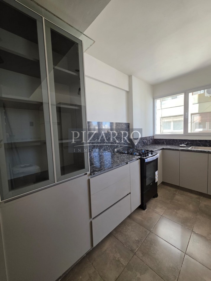 Departamento de 2 Dorm. - Av Argentina 175 - Galeria Jardin