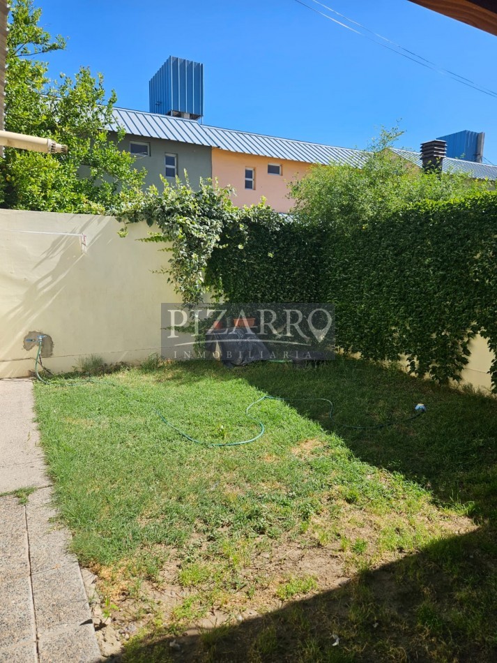 Alquiler Duplex Tres Dorm. con Patio y Parrilla.