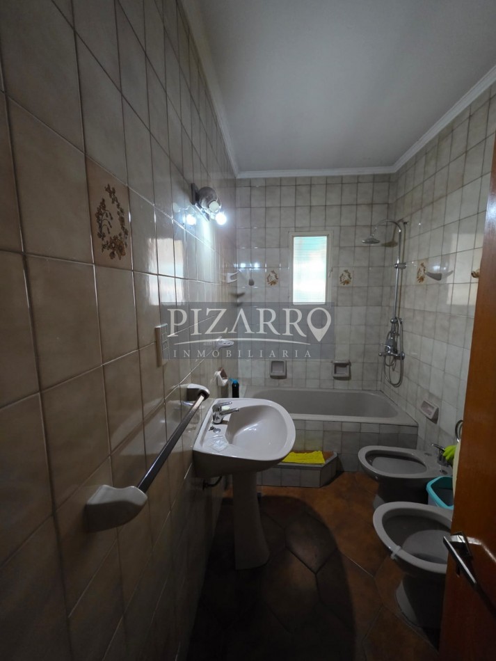 Venta Lote 400 m² con 2 Casas | Ideal Inversion o Desarrolladores | Montevideo 253