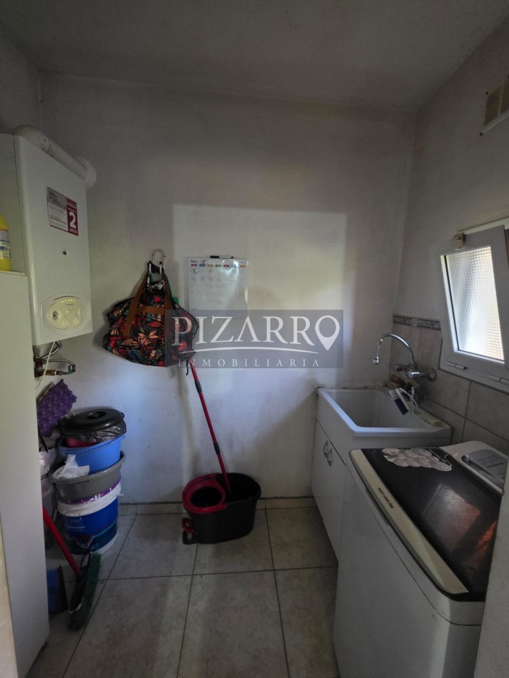 Hermosa Casa de 2 Dorm. en Barrio La Peregrina