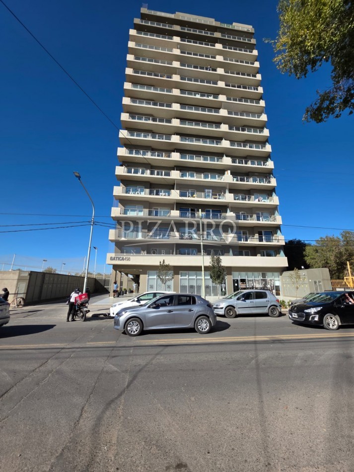 Venta Departamento 2 Dorm. con Cochera - Edificio Gatica 498 