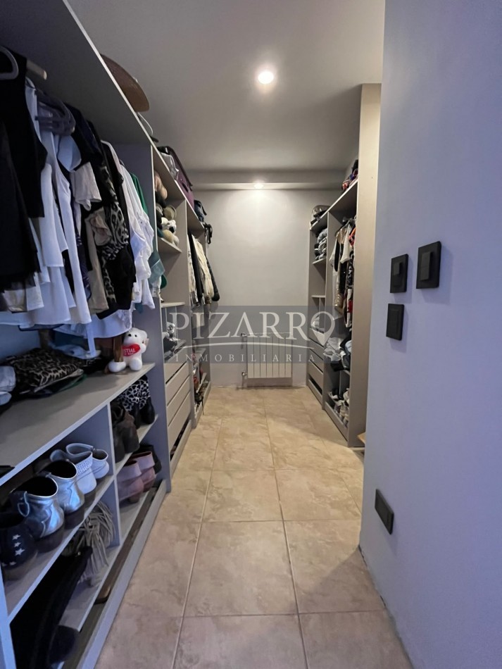 Alquiler Casa La Zagala - Neuquen | 6 Amb. en Planta Baja con Jardin