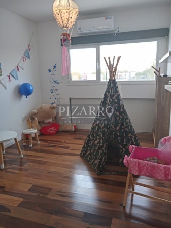 Casa Gerencial Barrio Cerrado La Peregrina