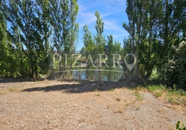 Venta Lote esquina frente al rio y fondo de laguna La Zagala