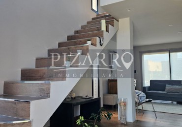 Hermoso Duplex barrio privado La Peregrina