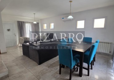 Duplex 4 Dormitorios - Barrio La Peregrina