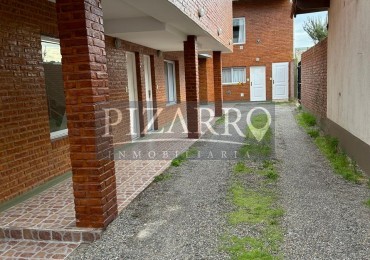 Duplex 2 Dorm. - Patio y Cochera | Catriel Al 200